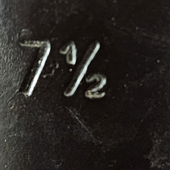 Martinez Valero | Black Kitten Heel | Size 7.5 Narrow - Picture 9 of 12